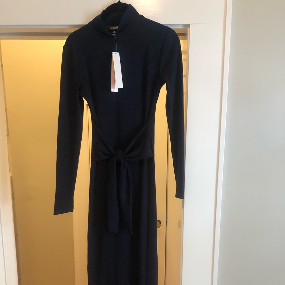 Bloomingdale’s dress size XS. Brand new never worn. With tags